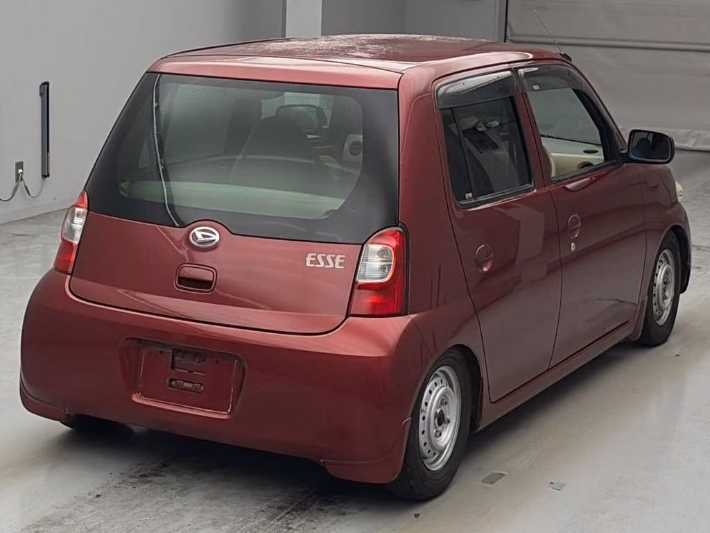 DAIHATSU ESSE