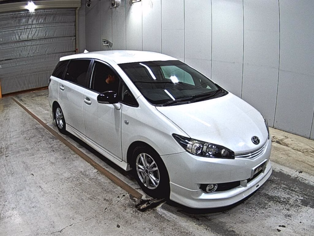 TOYOTA WISH
