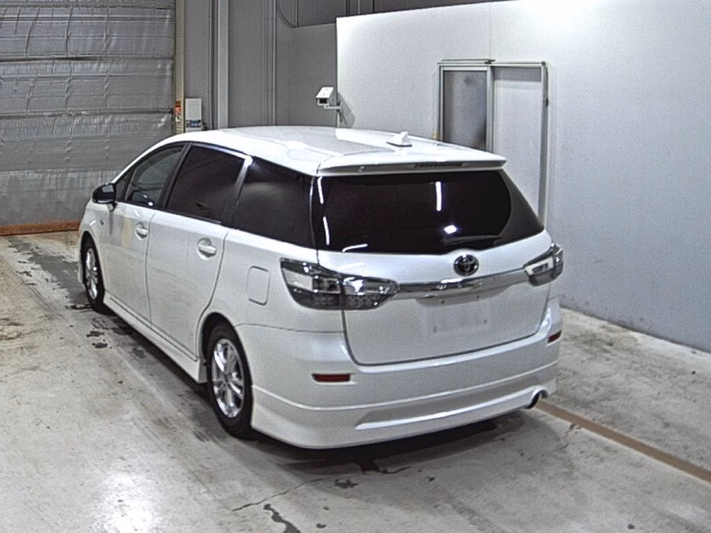 TOYOTA WISH