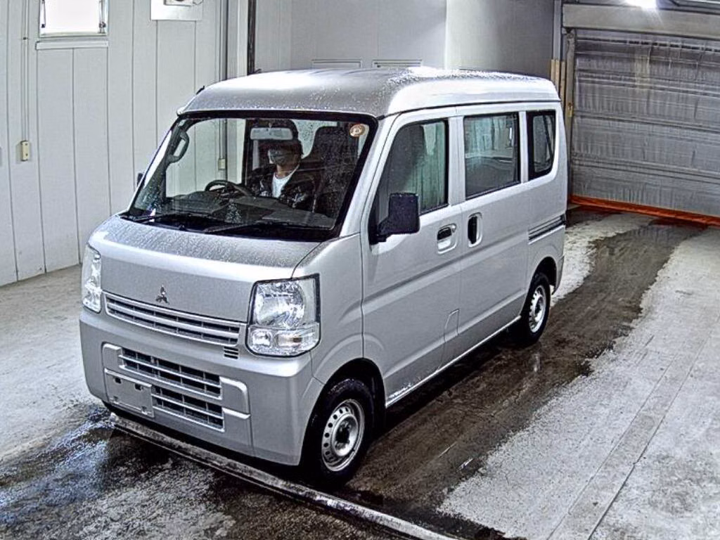 MITSUBISHI MINICAB