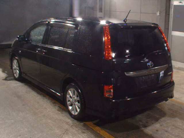 TOYOTA ISIS