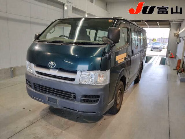 TOYOTA REGIUS ACE