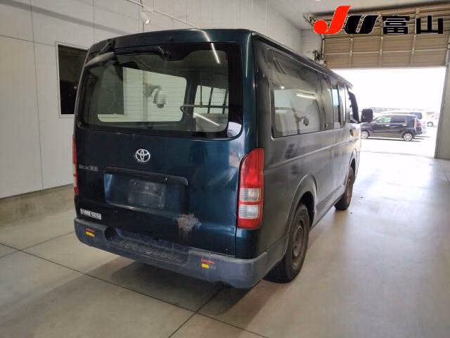 TOYOTA REGIUS ACE