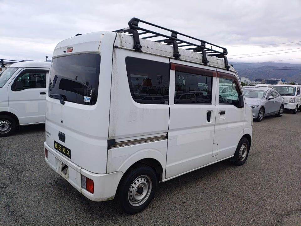 MITSUBISHI MINICAB