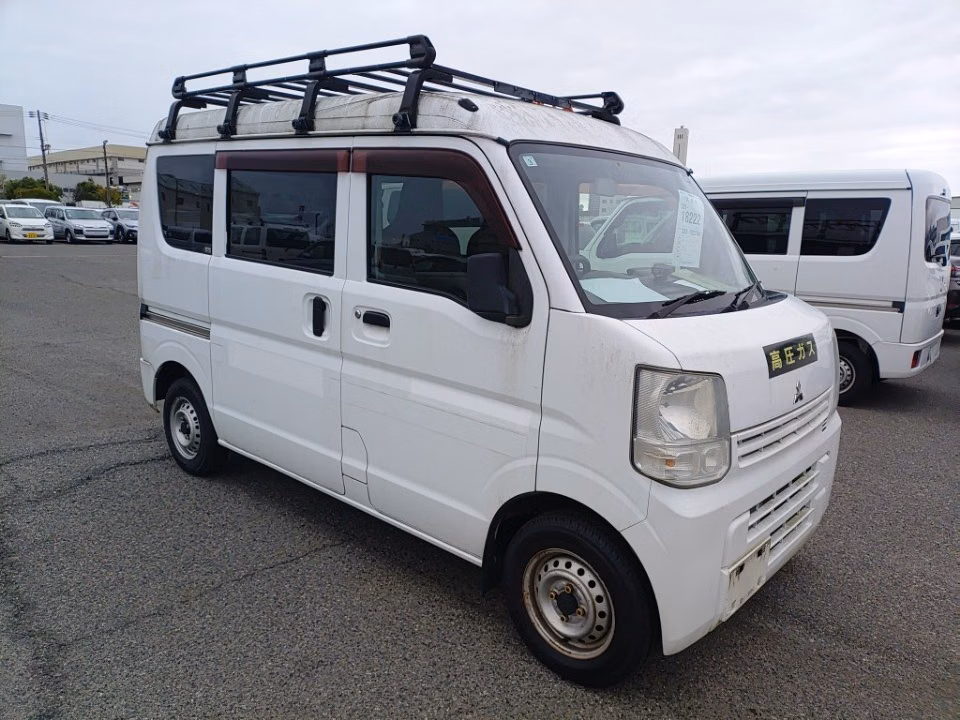 MITSUBISHI MINICAB