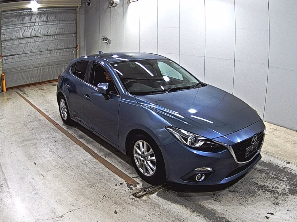 MAZDA AXELA