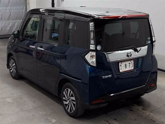 TOYOTA TANK