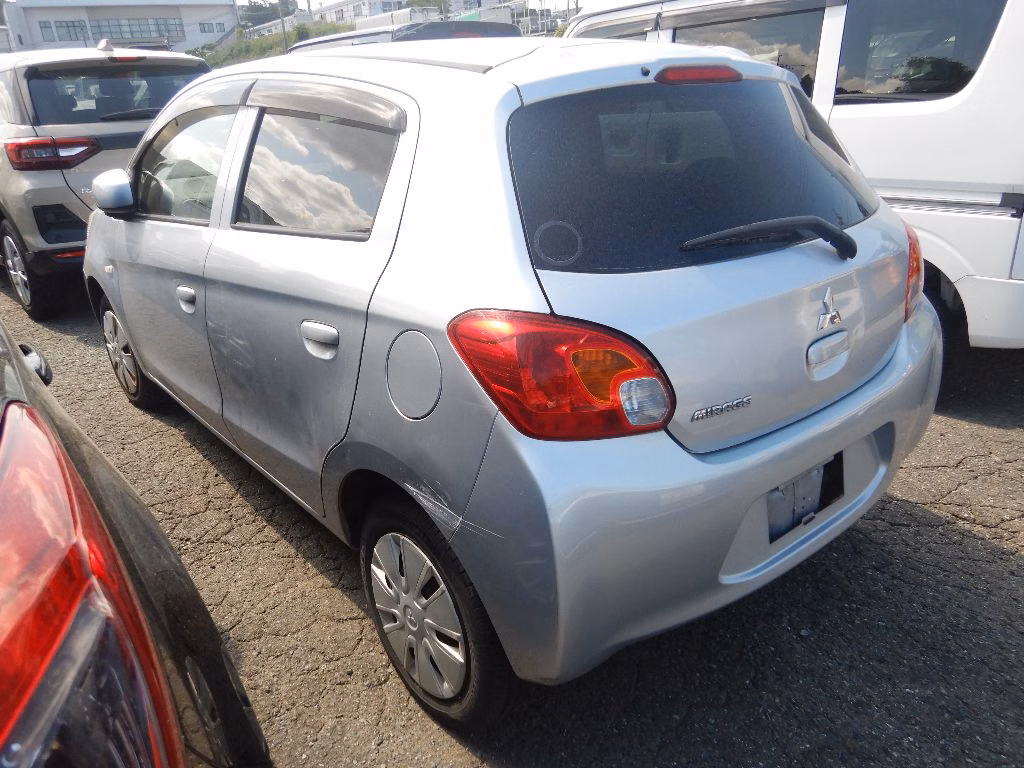 MITSUBISHI MIRAGE