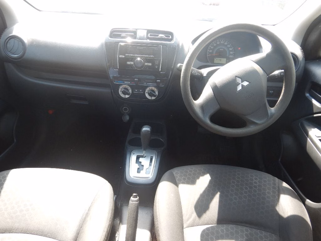 MITSUBISHI MIRAGE
