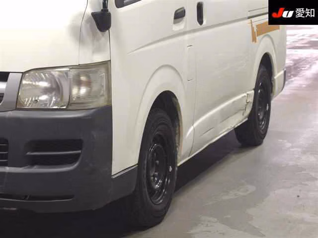 TOYOTA REGIUS ACE