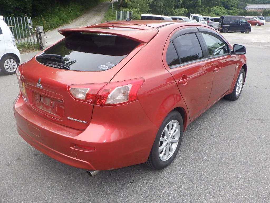 MITSUBISHI LANCER