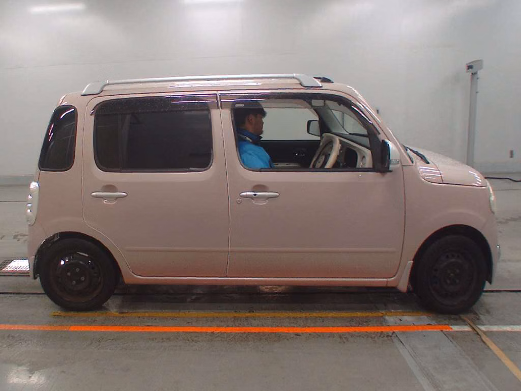 DAIHATSU MIRA COCOA