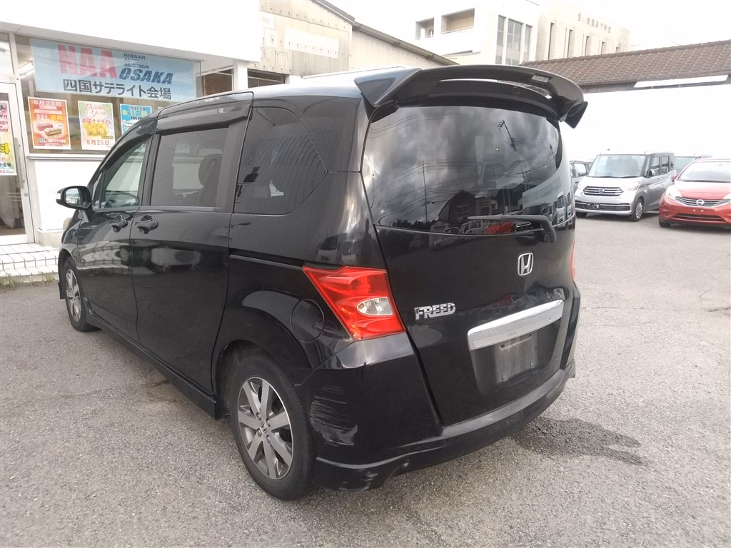 HONDA FREED