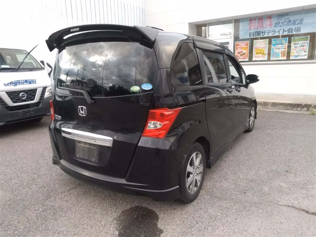 HONDA FREED