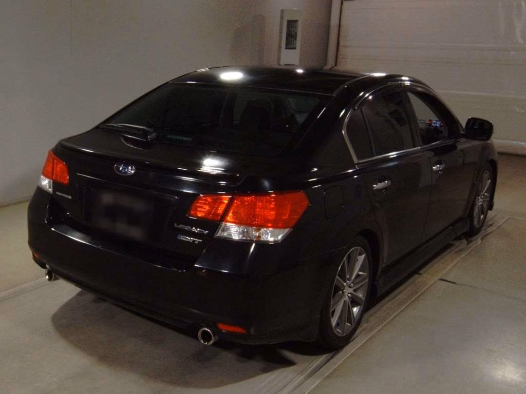 SUBARU LEGACY B4