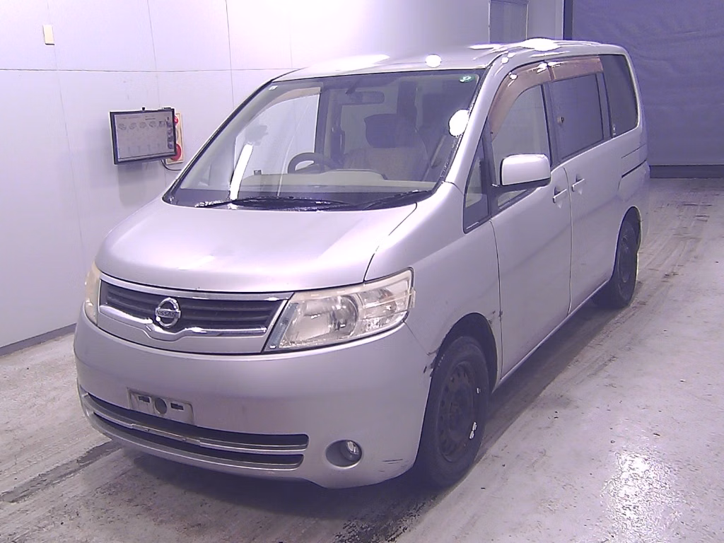 NISSAN SERENA