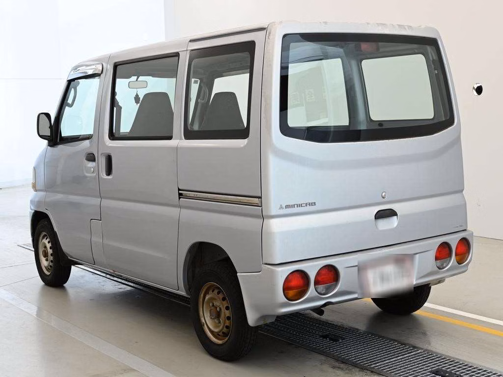 MITSUBISHI MINICAB