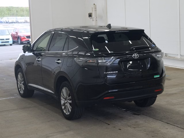 TOYOTA HARRIER
