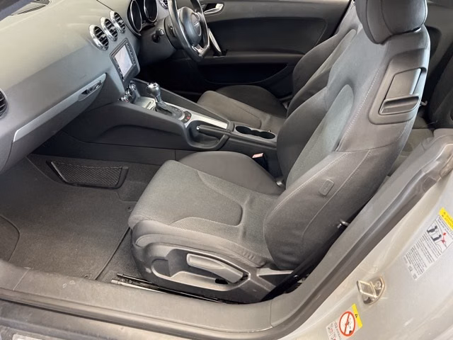 AUDI TT