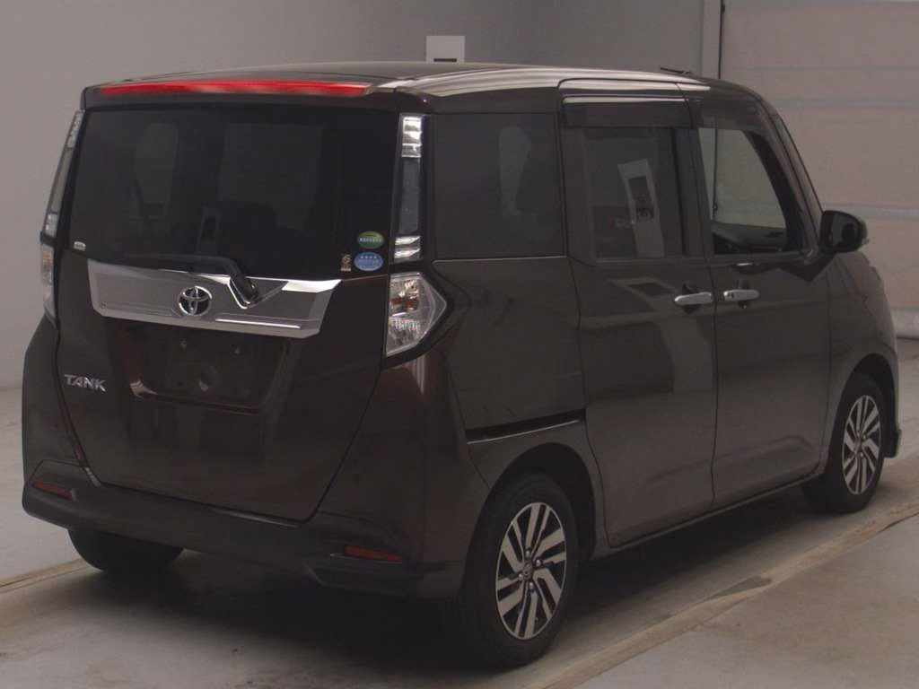 TOYOTA TANK