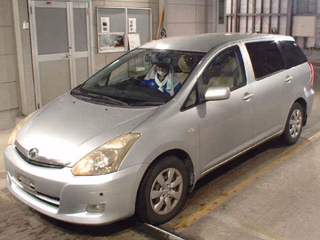 TOYOTA WISH