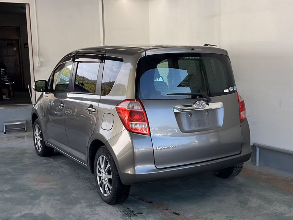 TOYOTA RACTIS