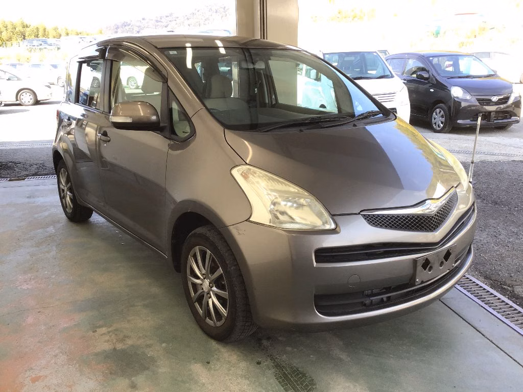 TOYOTA RACTIS