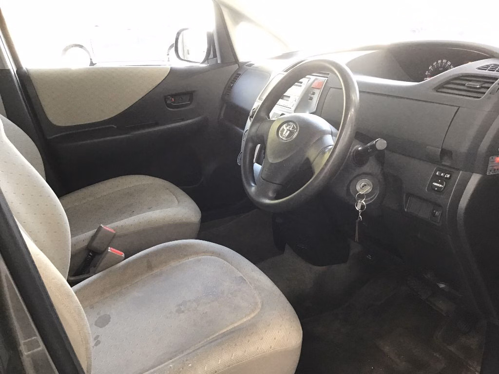 TOYOTA RACTIS