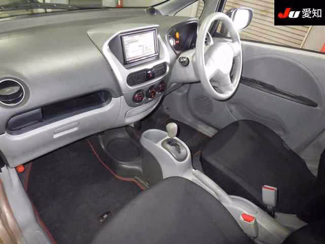 MITSUBISHI I