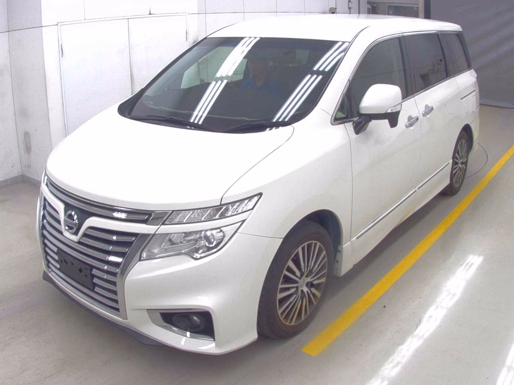NISSAN ELGRAND