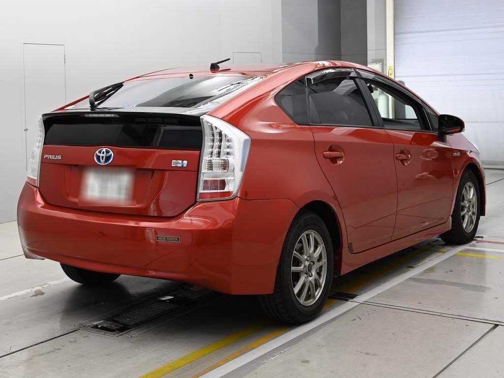 TOYOTA PRIUS