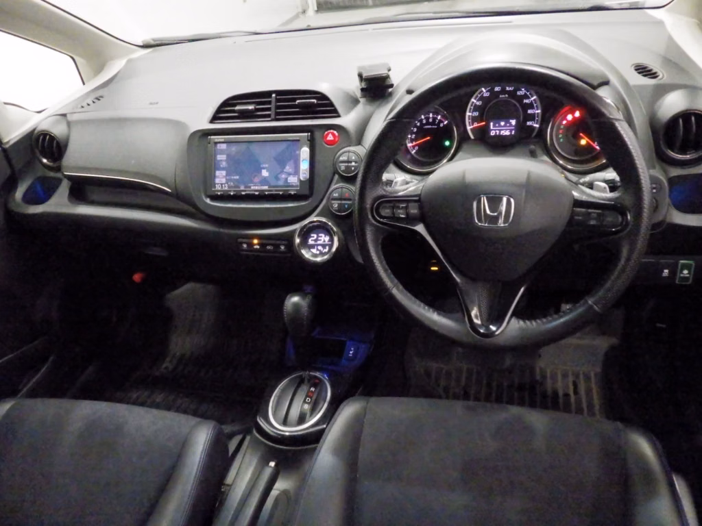 HONDA FIT SHUTTLE