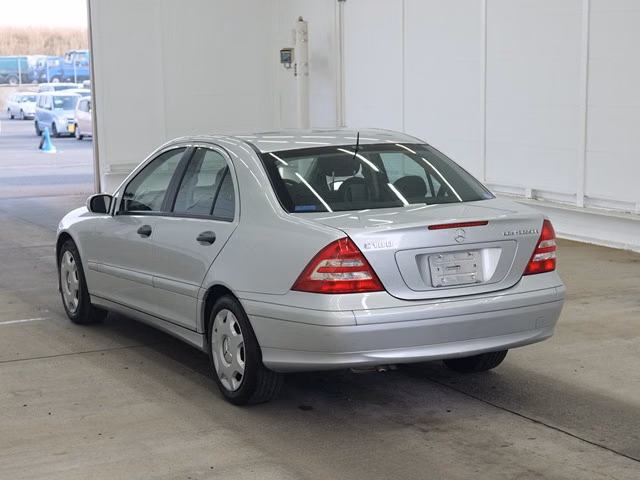 MERCEDES-BENZ C-CLASS