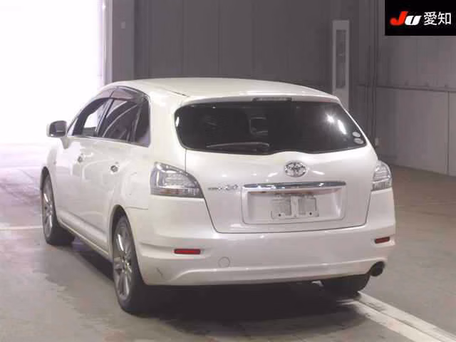 TOYOTA MARK X ZIO