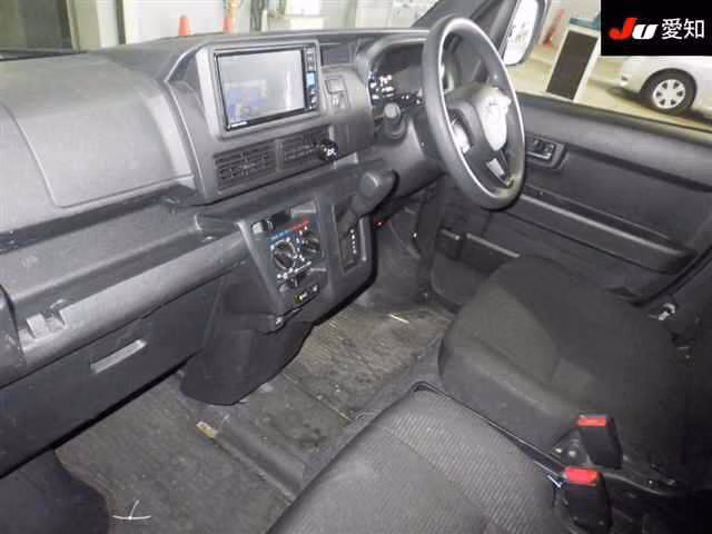 TOYOTA PIXIS VAN