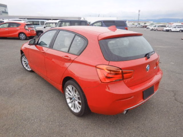 BMW 1-SERIES