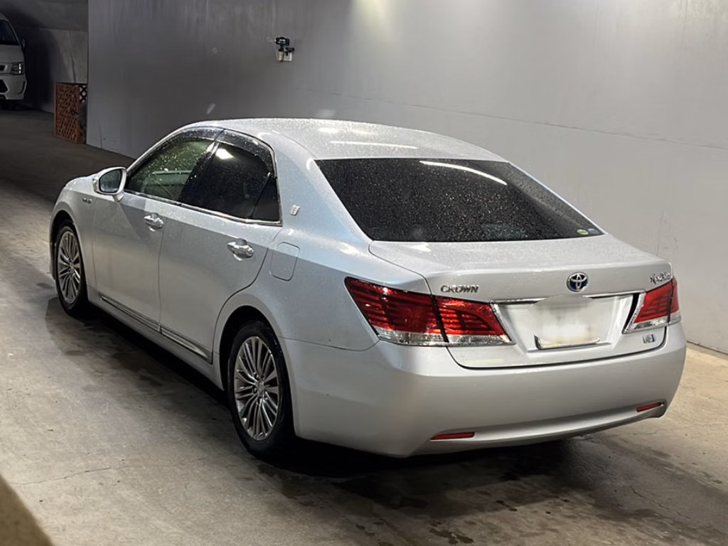 TOYOTA CROWN