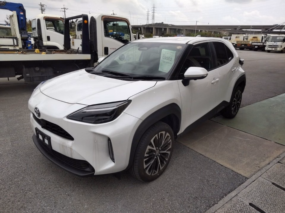 TOYOTA YARIS CROSS