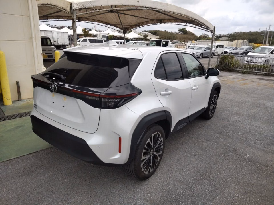 TOYOTA YARIS CROSS