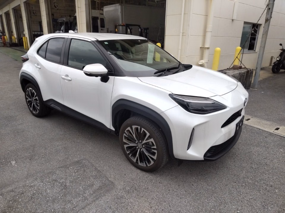 TOYOTA YARIS CROSS