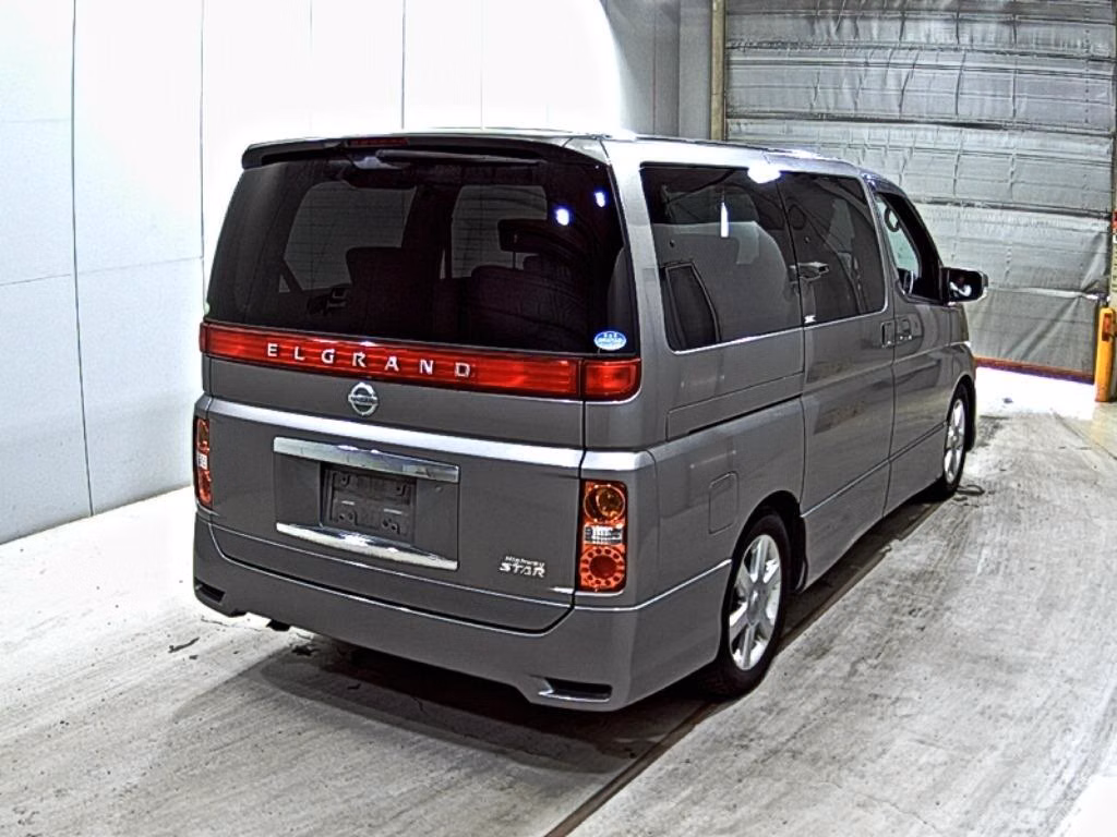 NISSAN ELGRAND