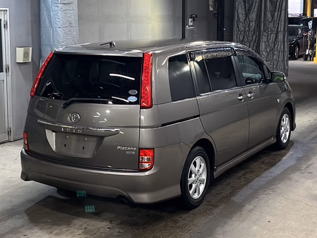 TOYOTA ISIS