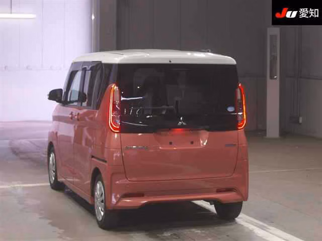 MITSUBISHI EK SPACE