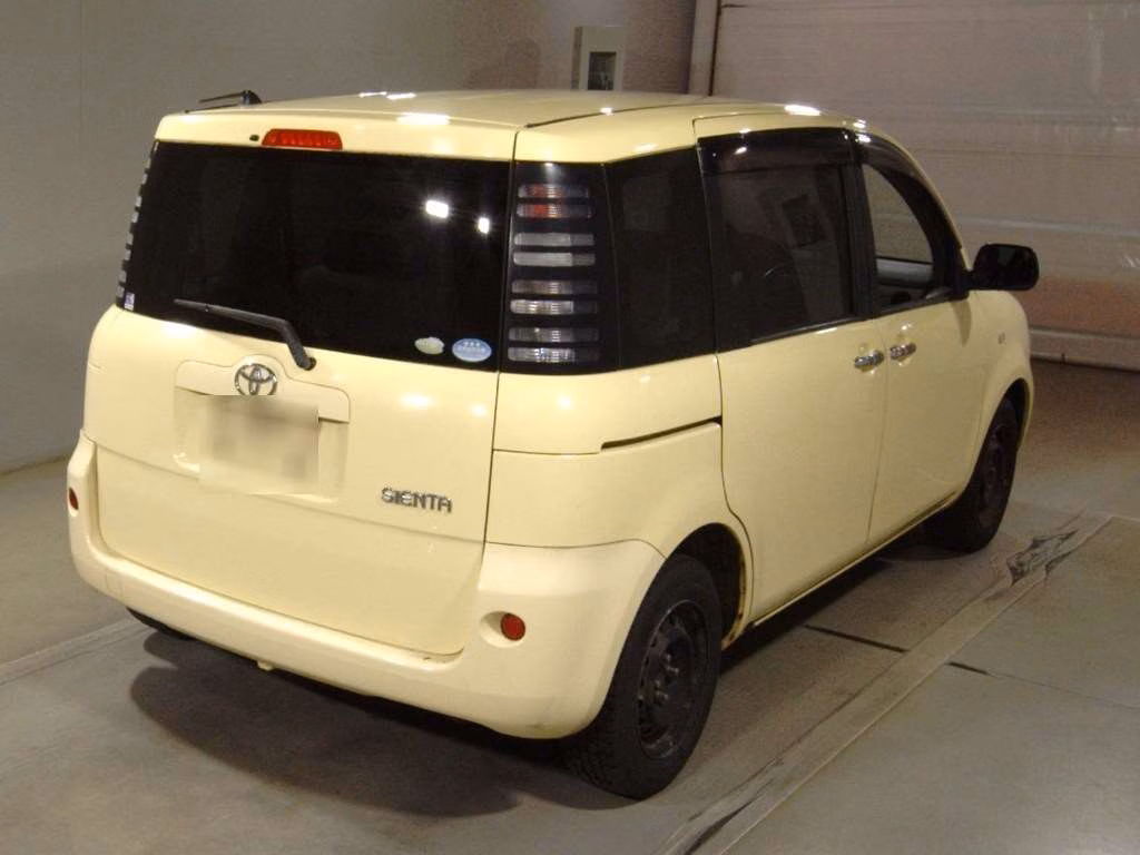 TOYOTA SIENTA