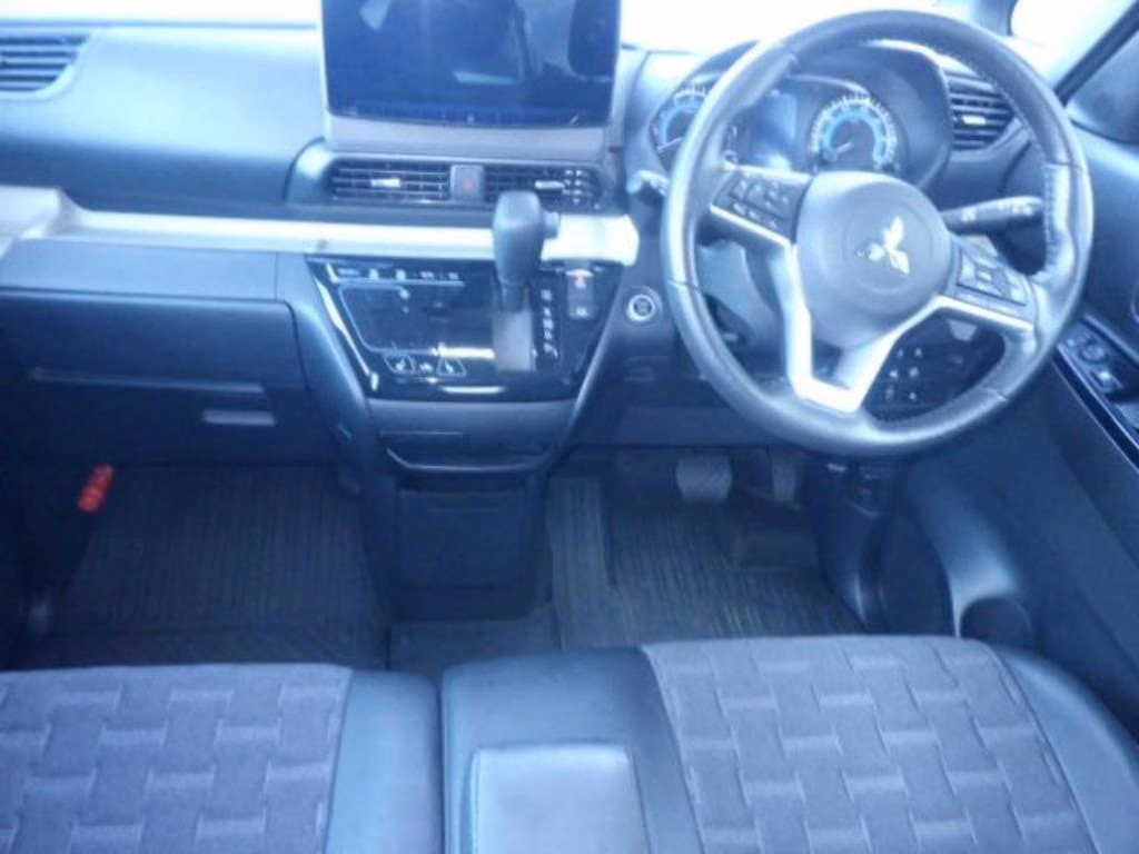 MITSUBISHI DELICA MINI