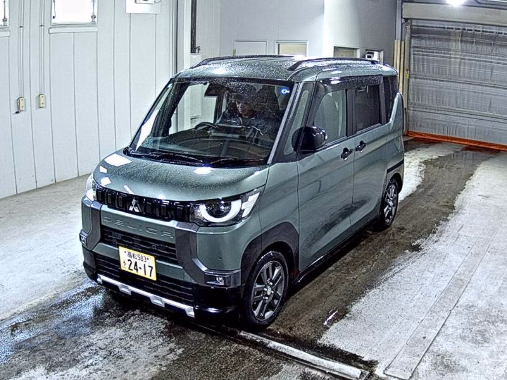 MITSUBISHI DELICA MINI
