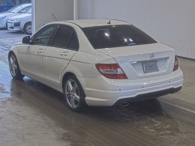MERCEDES-BENZ C-CLASS