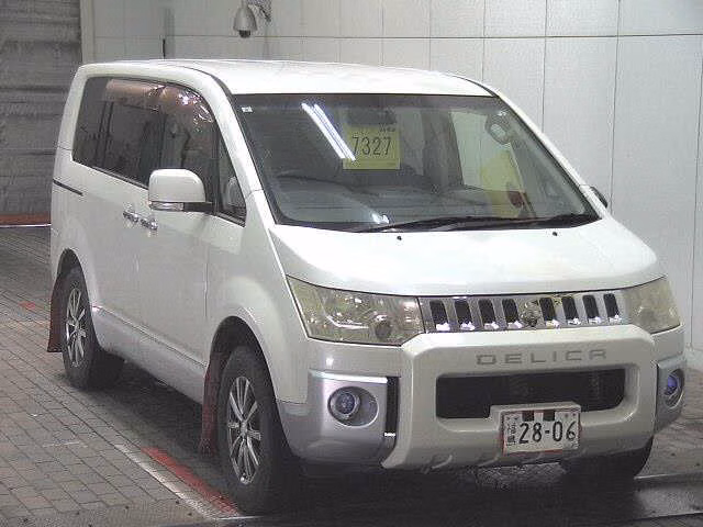 MITSUBISHI DELICA D:5