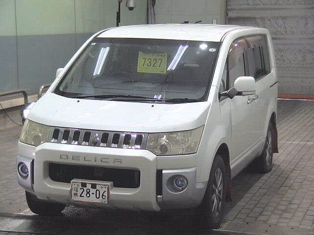 MITSUBISHI DELICA D:5