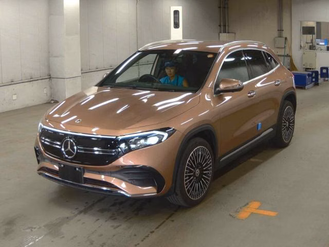 MERCEDES-BENZ EQA